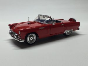 Ford Thunderbird - 1:18